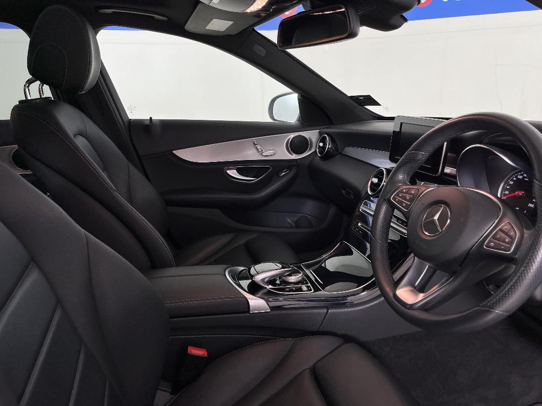 Photo '16' of Mercedes-Benz C250