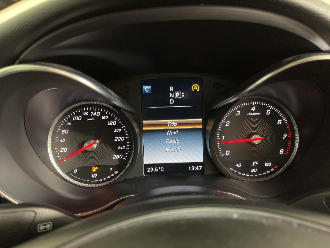 Photo '21' of Mercedes-Benz C250