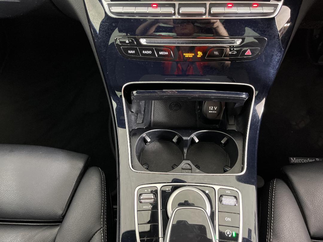 Photo '23' of Mercedes-Benz C250