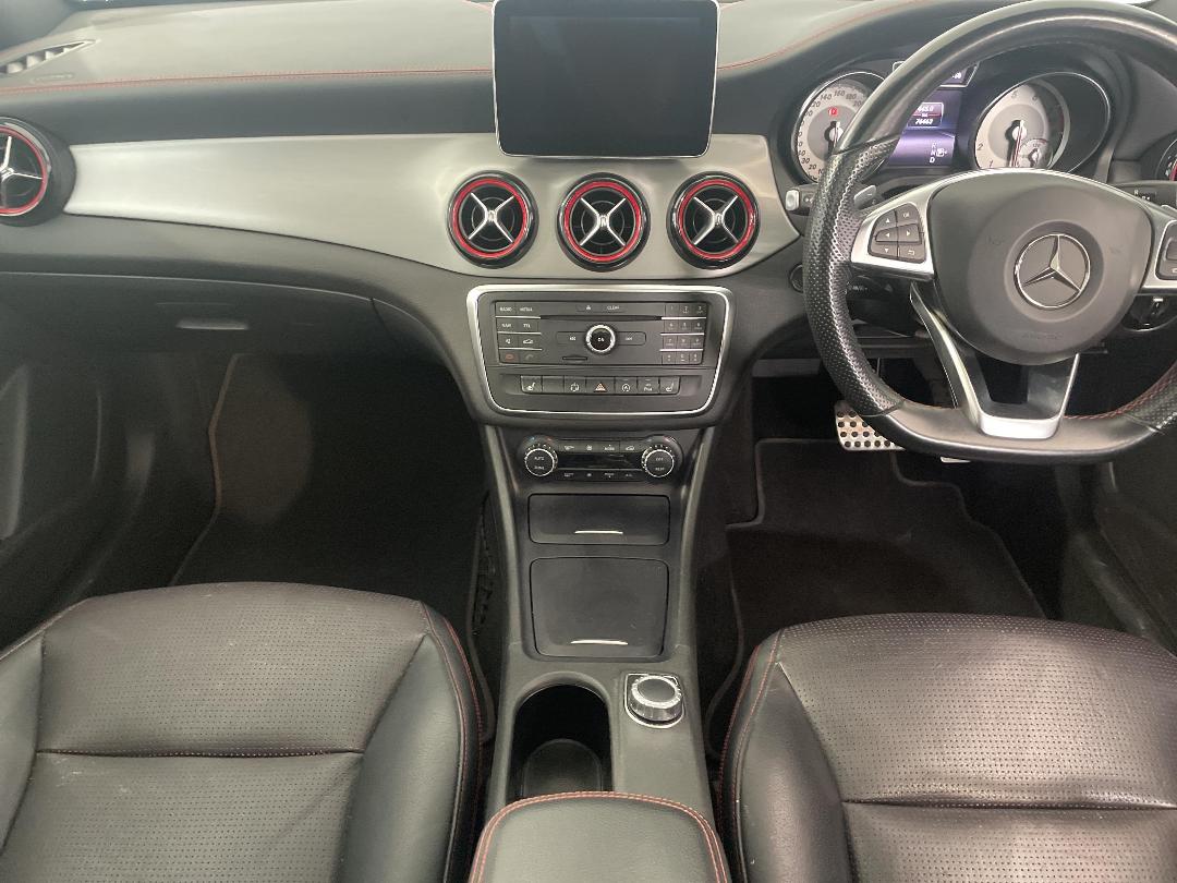 Photo '18' of Mercedes-Benz CLA