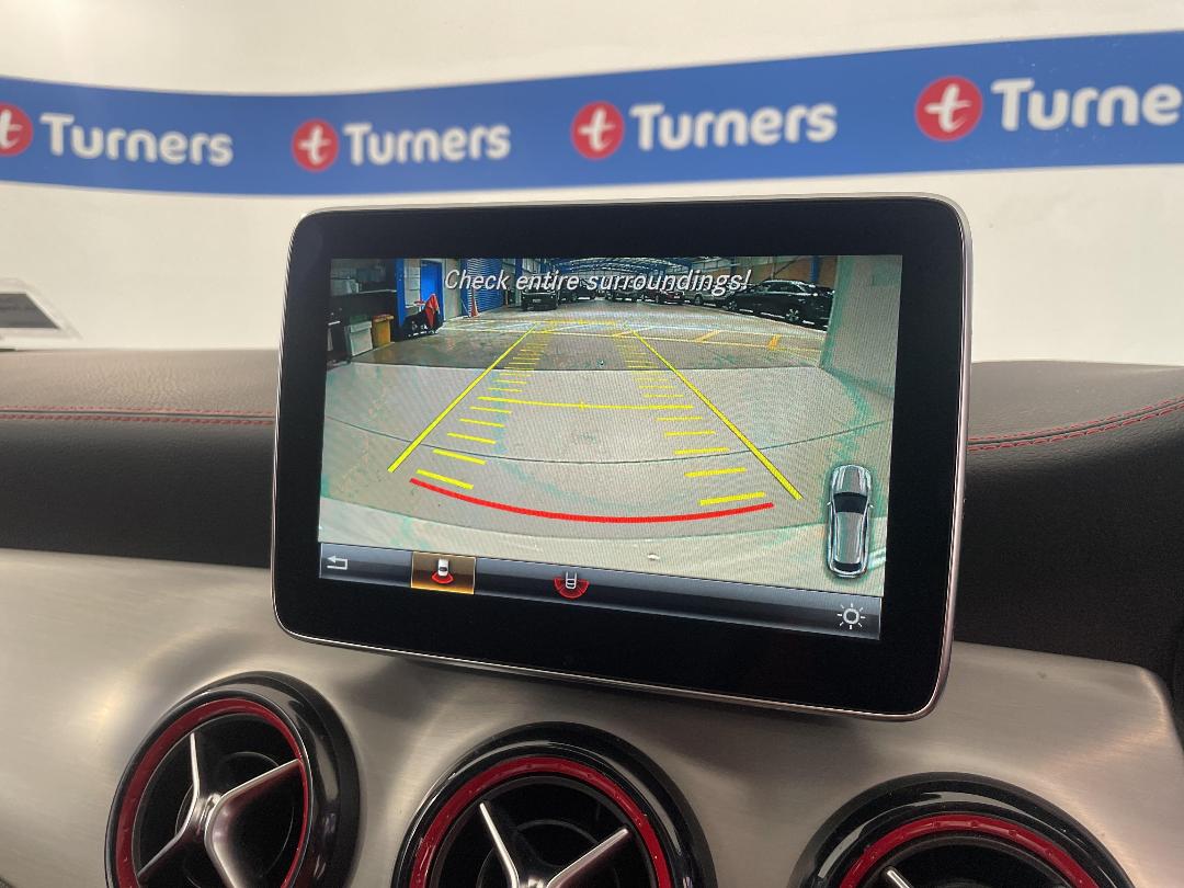 Photo '31' of Mercedes-Benz CLA