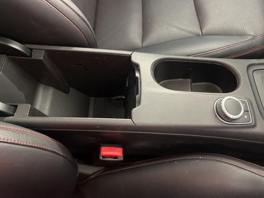 Photo '33' of Mercedes-Benz CLA