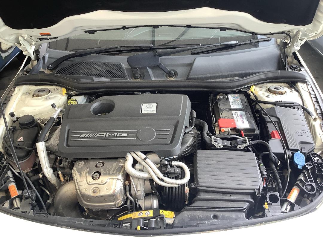 Photo '16' of Mercedes-Benz CLA45 Photo '16' of Mercedes-Benz CLA45