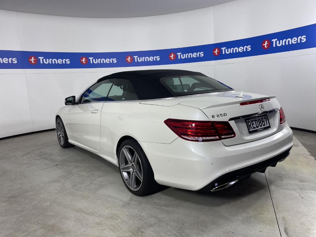 Photo '5' of Mercedes-Benz E-Class