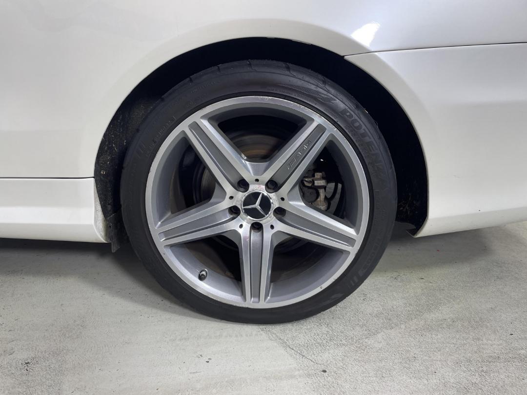 Photo '11' of Mercedes-Benz E-Class