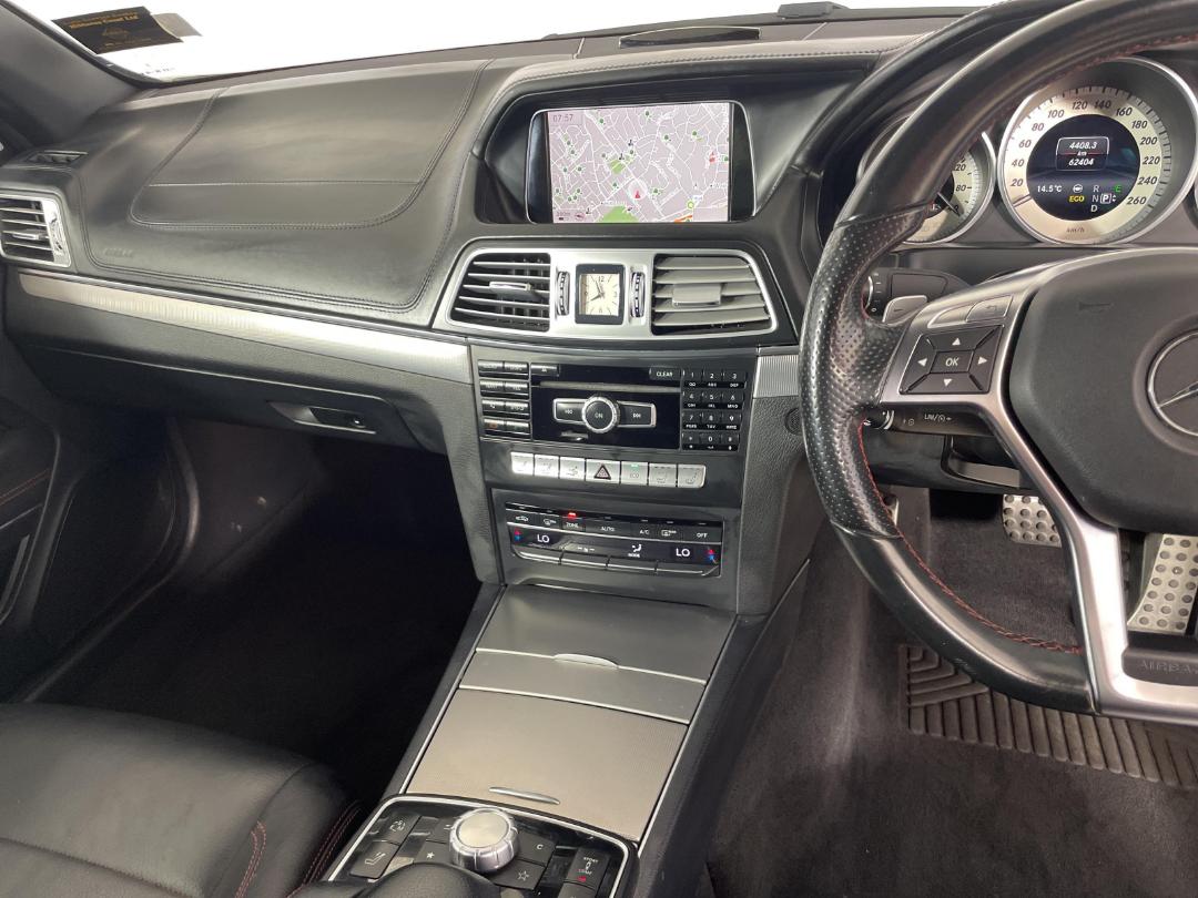 Photo '18' of Mercedes-Benz E-Class