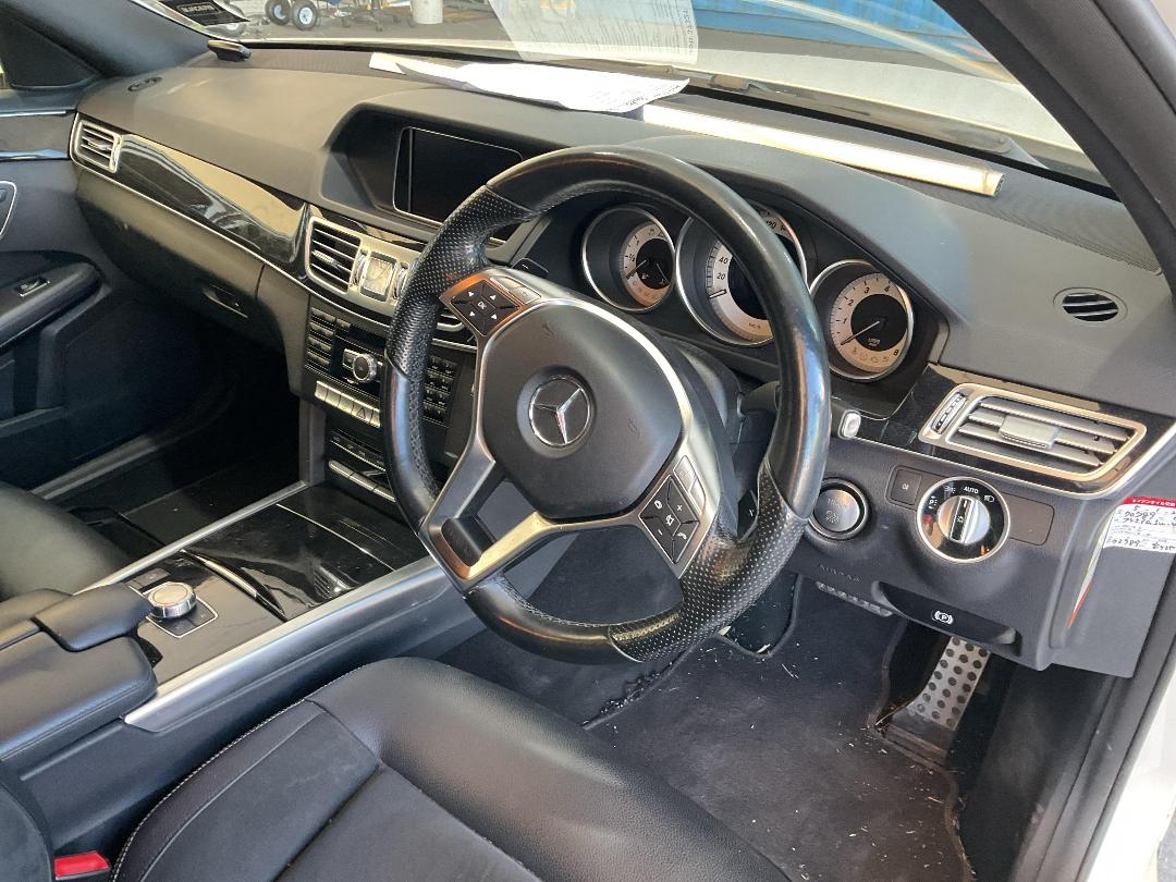 Photo '17' of Mercedes-Benz E250