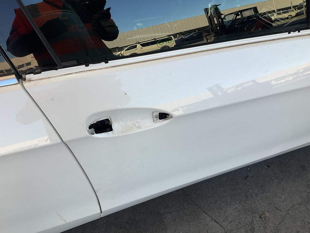 Photo '27' of Mercedes-Benz E250