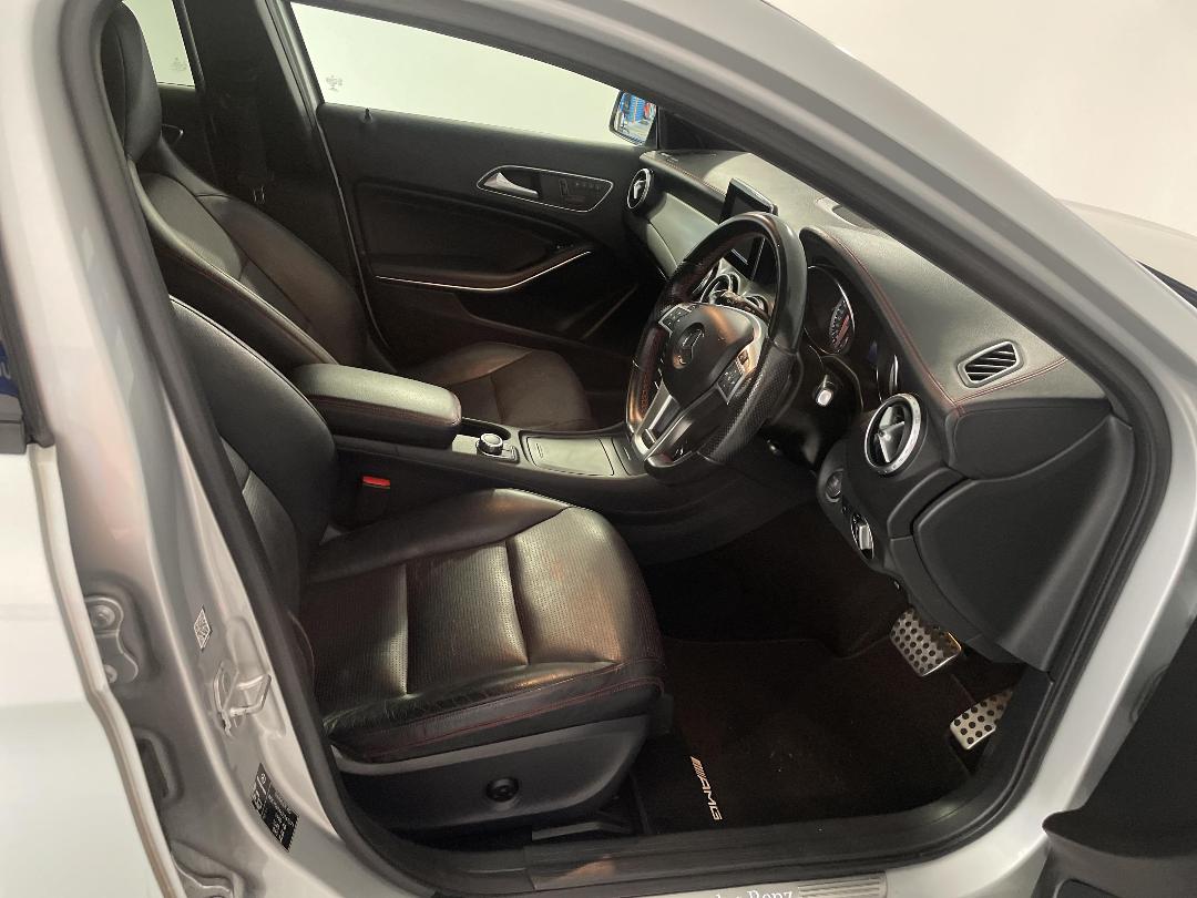 Photo '16' of Mercedes-Benz GLA