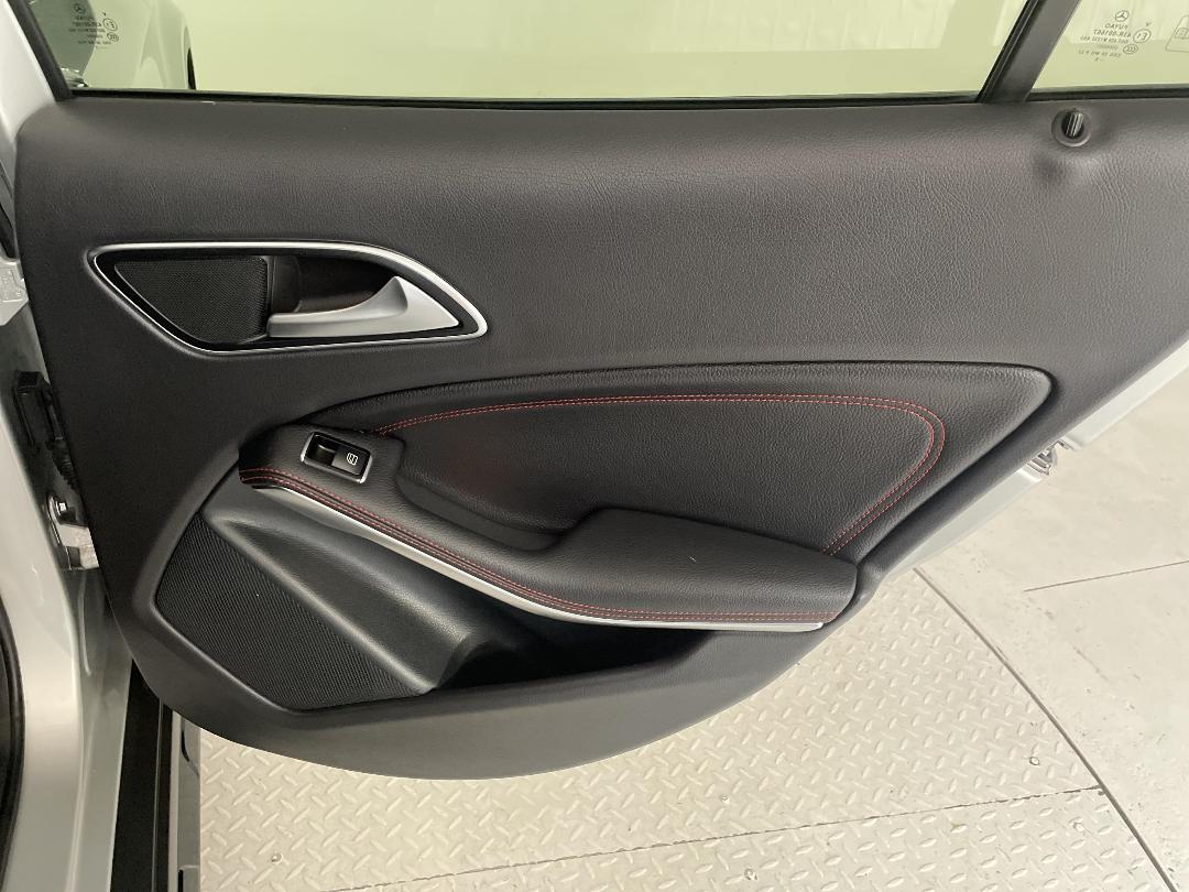 Photo '19' of Mercedes-Benz GLA