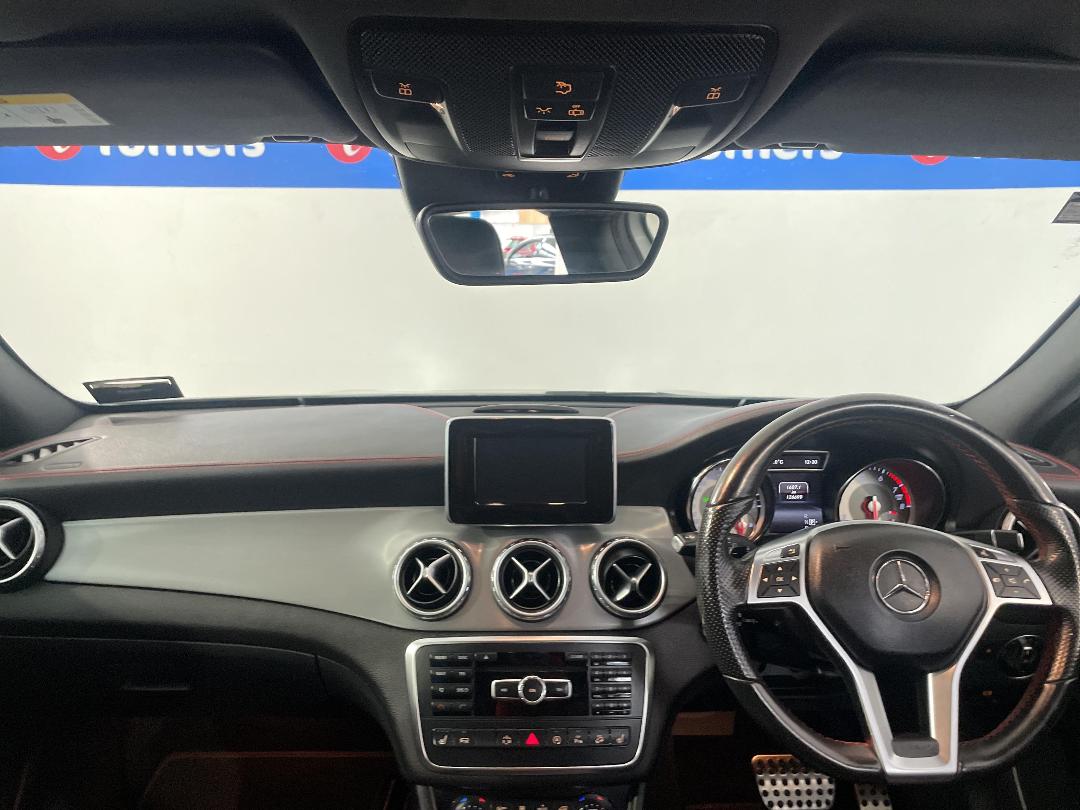 Photo '17' of Mercedes-Benz GLA