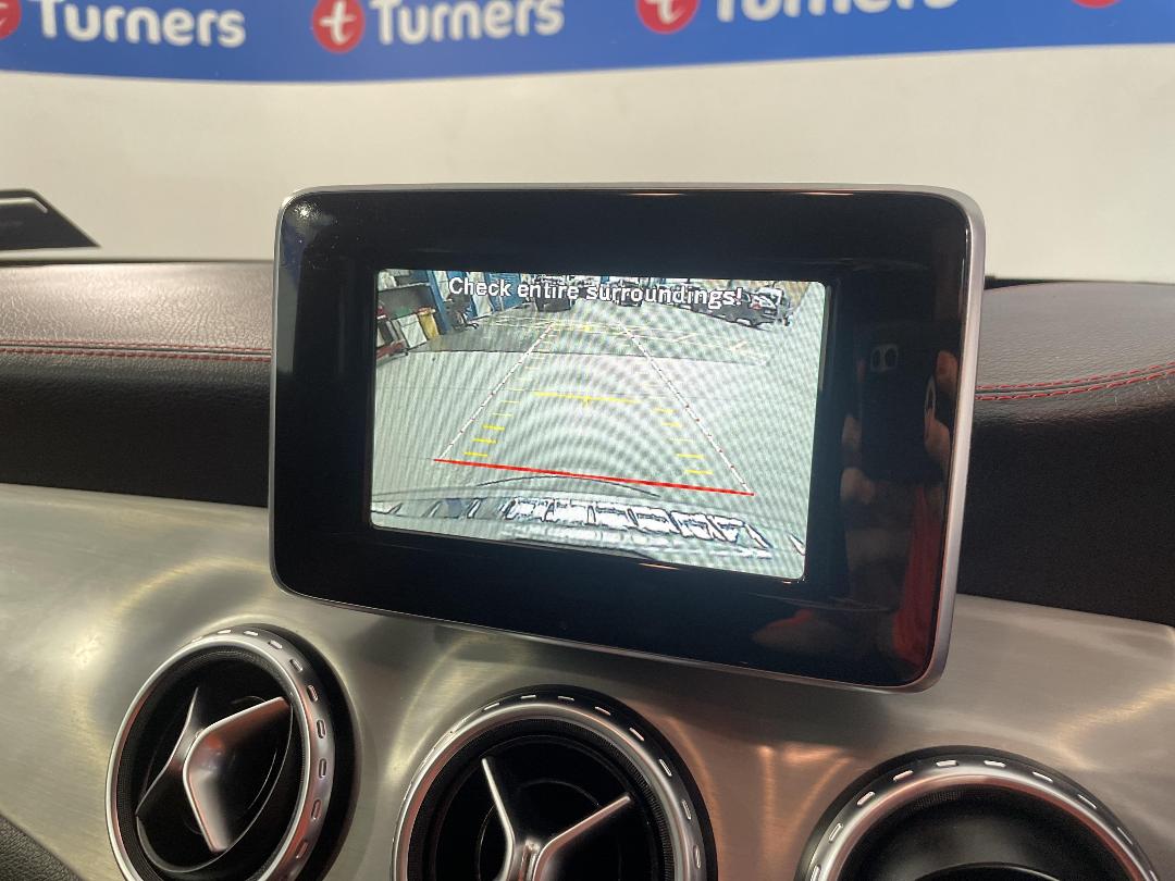 Photo '30' of Mercedes-Benz GLA