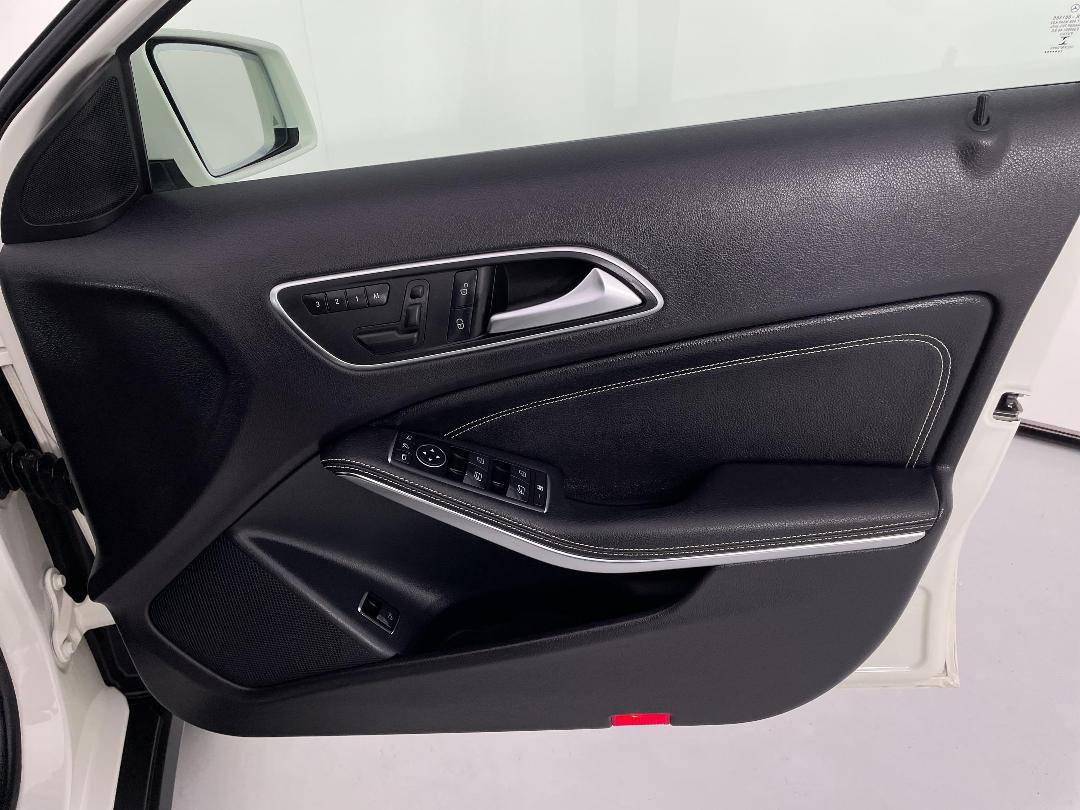 Photo '15' of Mercedes-Benz GLA-Class Photo '15' of Mercedes-Benz GLA-Class