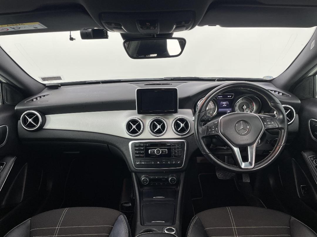 Photo '17' of Mercedes-Benz GLA-Class Photo '17' of Mercedes-Benz GLA-Class