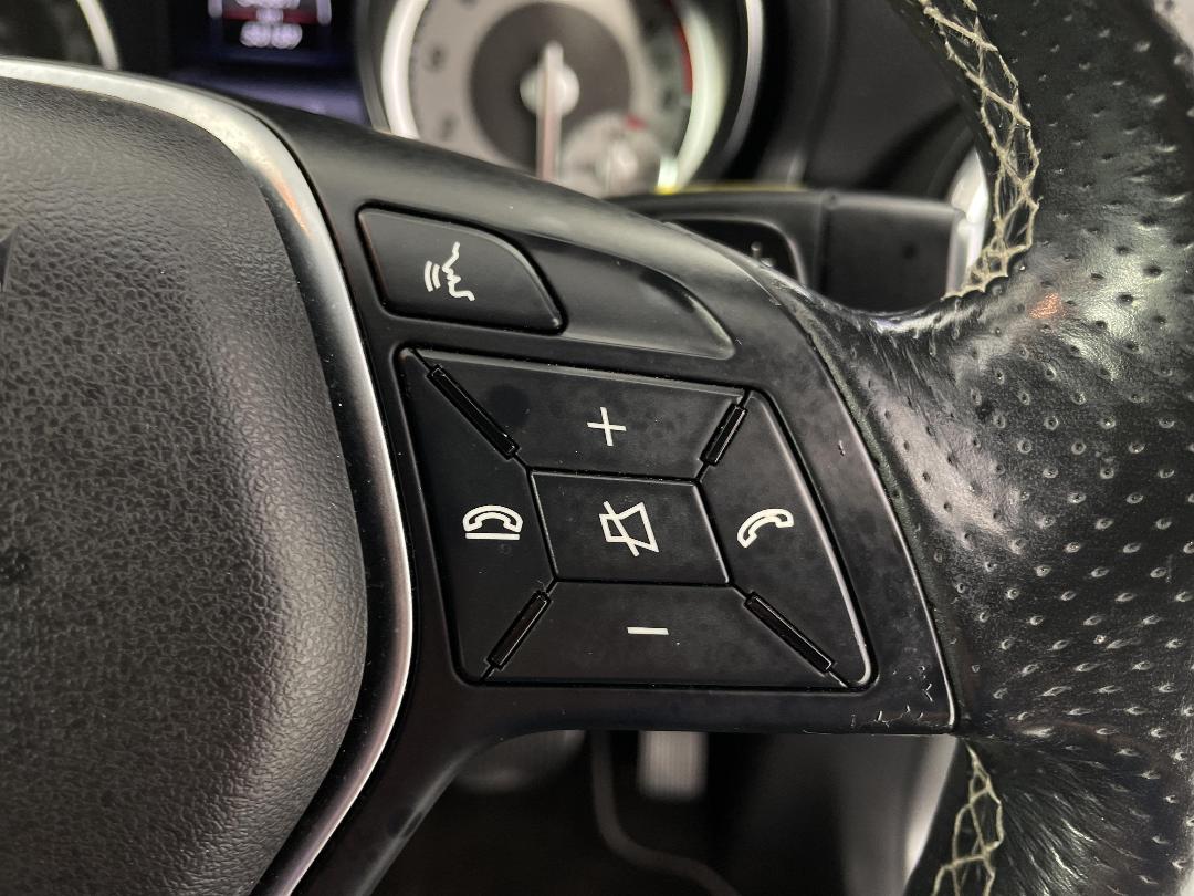 Photo '23' of Mercedes-Benz GLA-Class Photo '23' of Mercedes-Benz GLA-Class