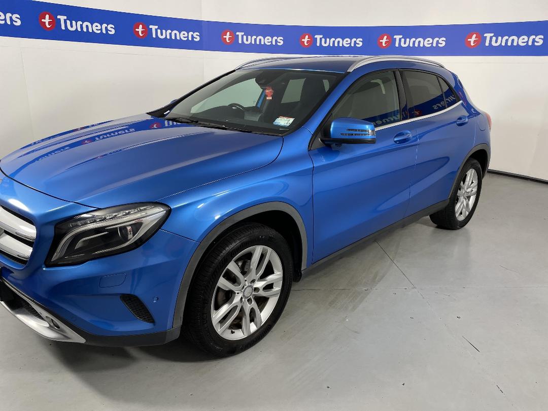 Photo '4' of Mercedes-Benz GLA180 Photo '4' of Mercedes-Benz GLA180