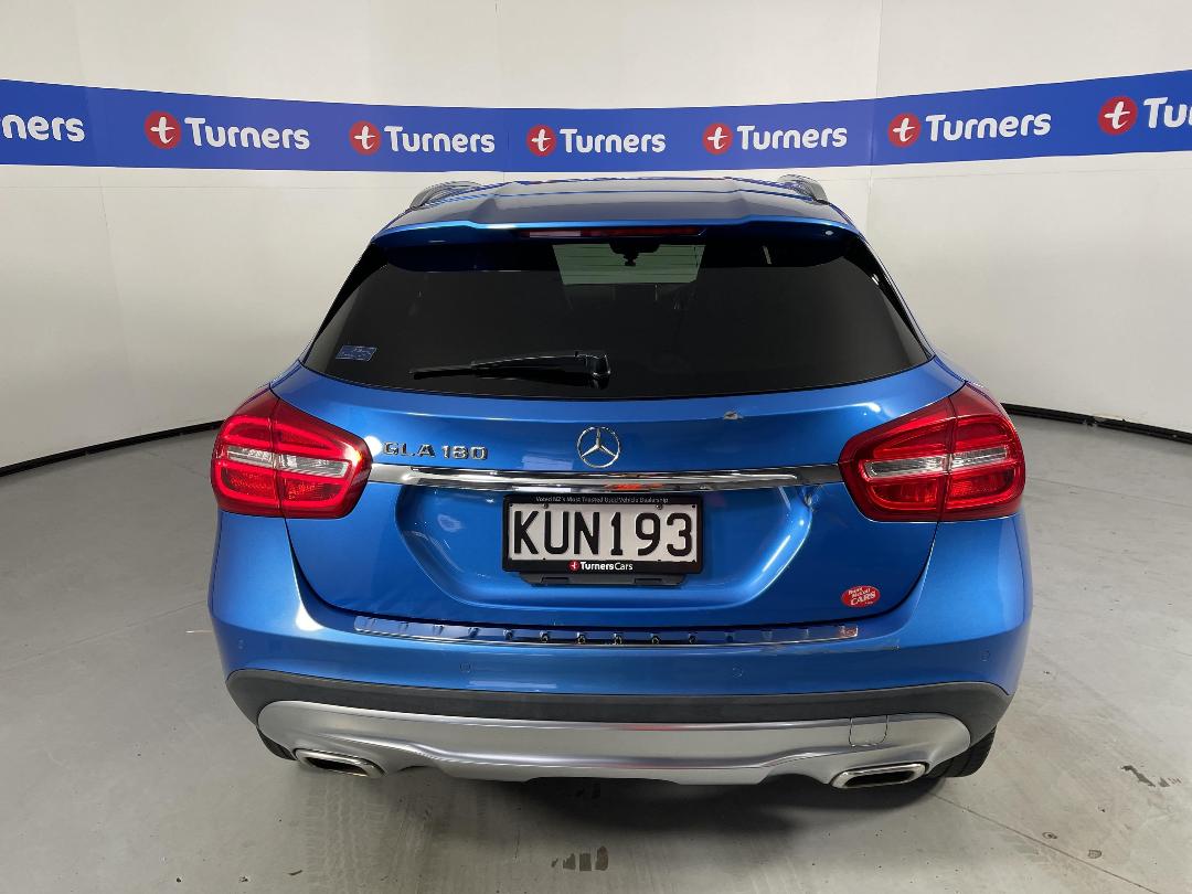 Photo '6' of Mercedes-Benz GLA180 Photo '6' of Mercedes-Benz GLA180