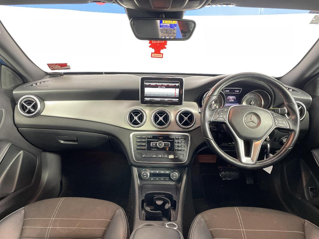 Photo '17' of Mercedes-Benz GLA180 Photo '17' of Mercedes-Benz GLA180