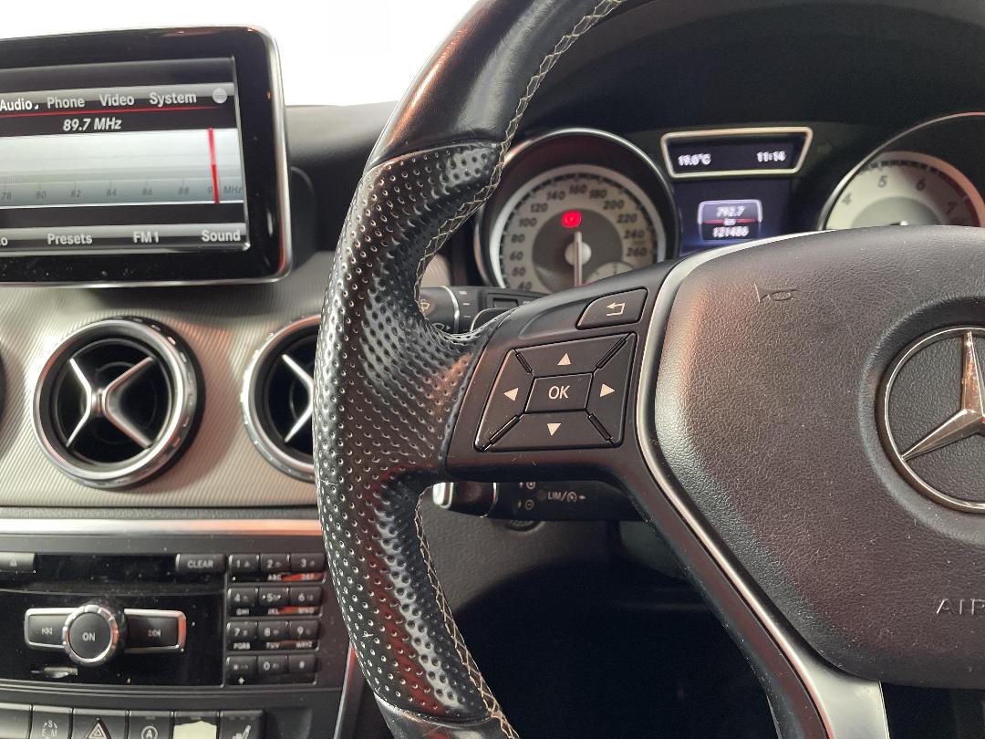 Photo '27' of Mercedes-Benz GLA180 Photo '27' of Mercedes-Benz GLA180