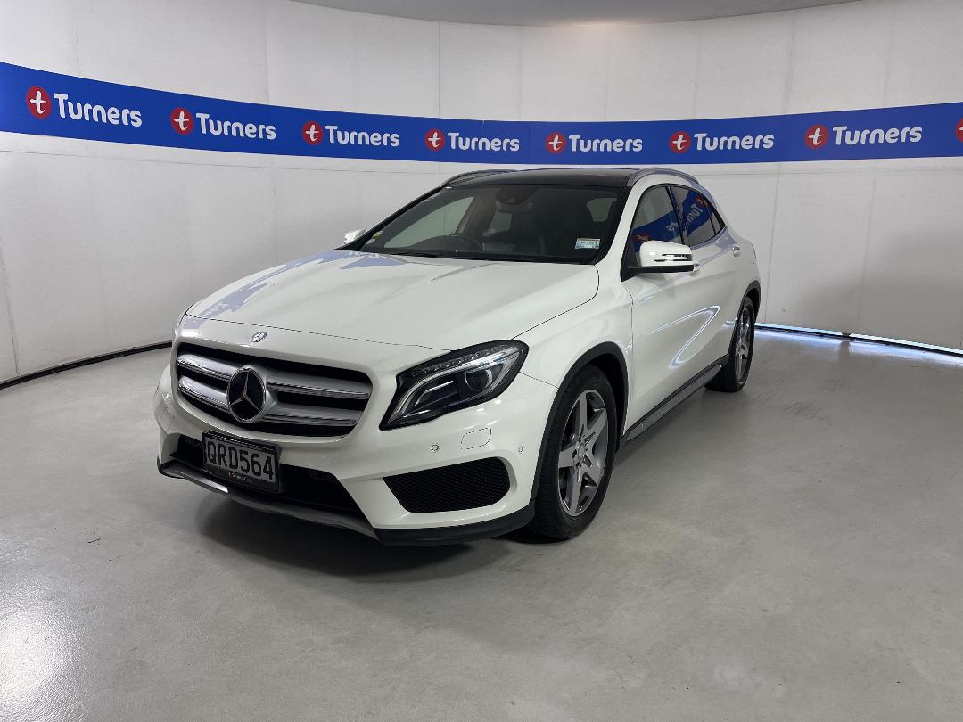 Photo '4' of Mercedes-Benz GLA250