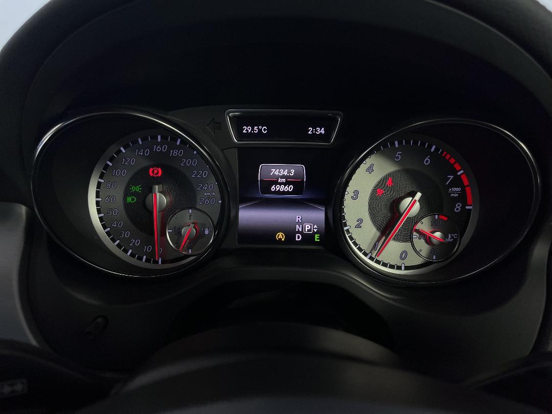 Photo '21' of Mercedes-Benz GLA250