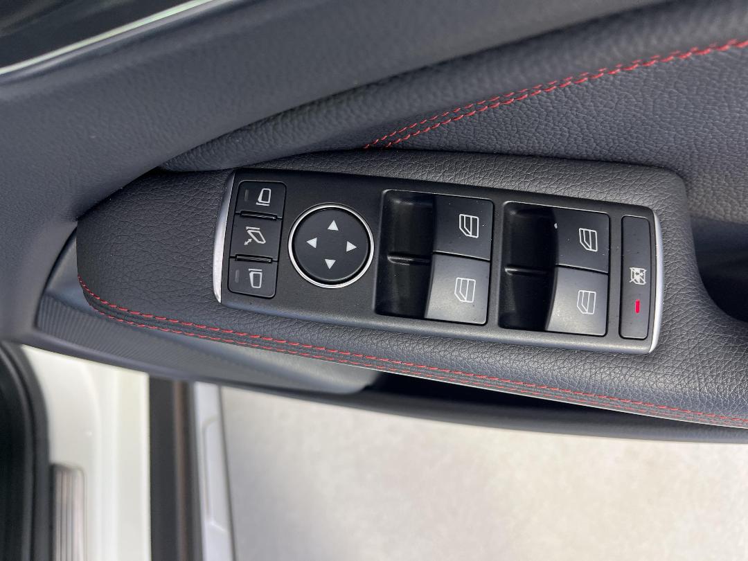 Photo '26' of Mercedes-Benz GLA250