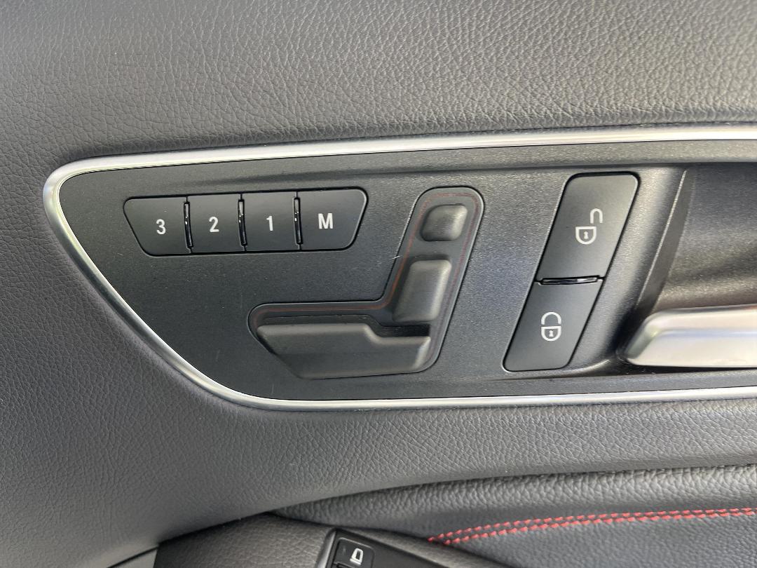 Photo '27' of Mercedes-Benz GLA250