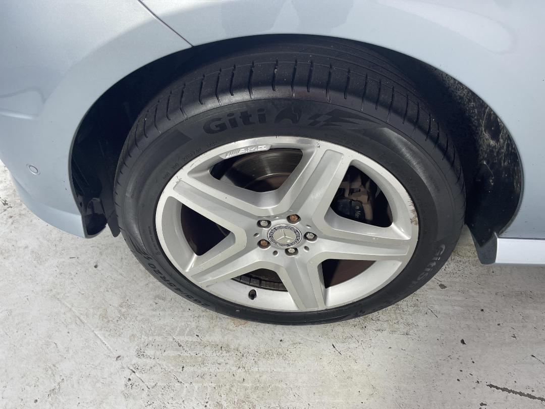 Photo '10' of Mercedes-Benz Ml350