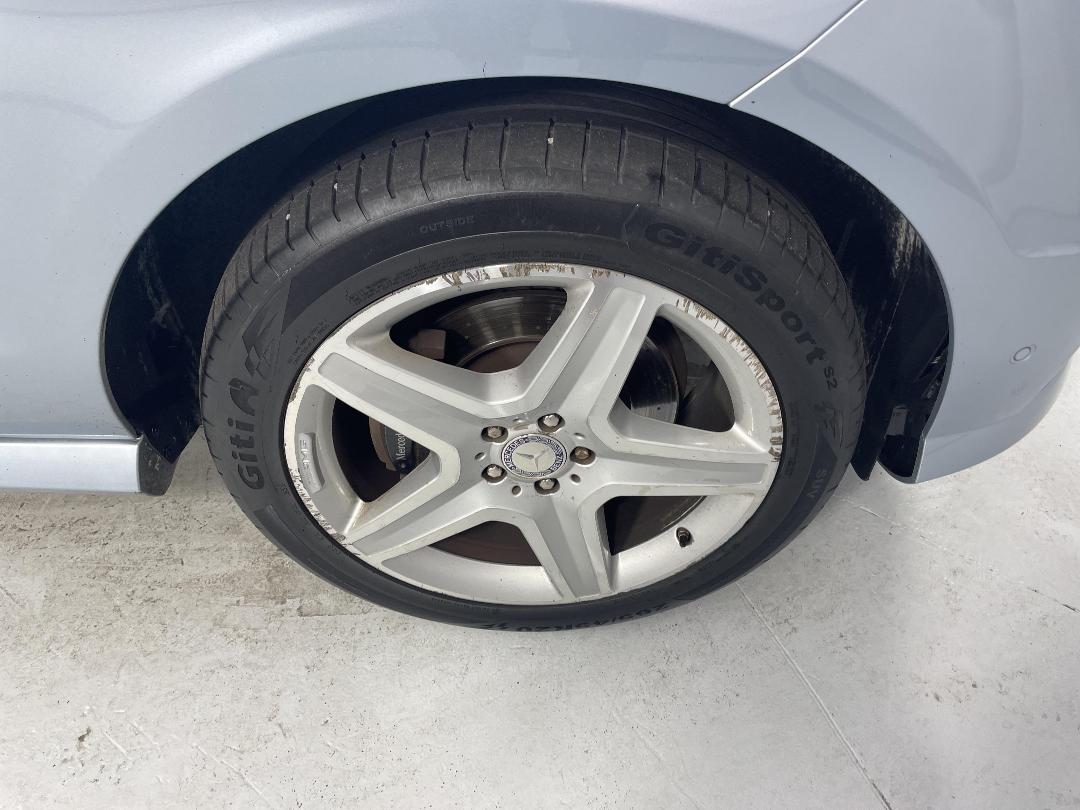 Photo '9' of Mercedes-Benz Ml350