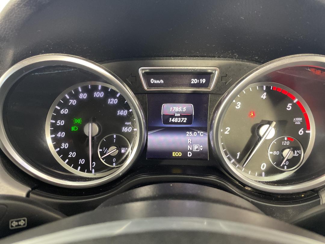 Photo '21' of Mercedes-Benz Ml350