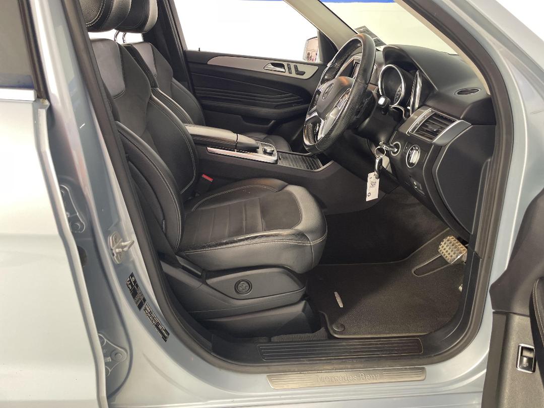 Photo '16' of Mercedes-Benz Ml350