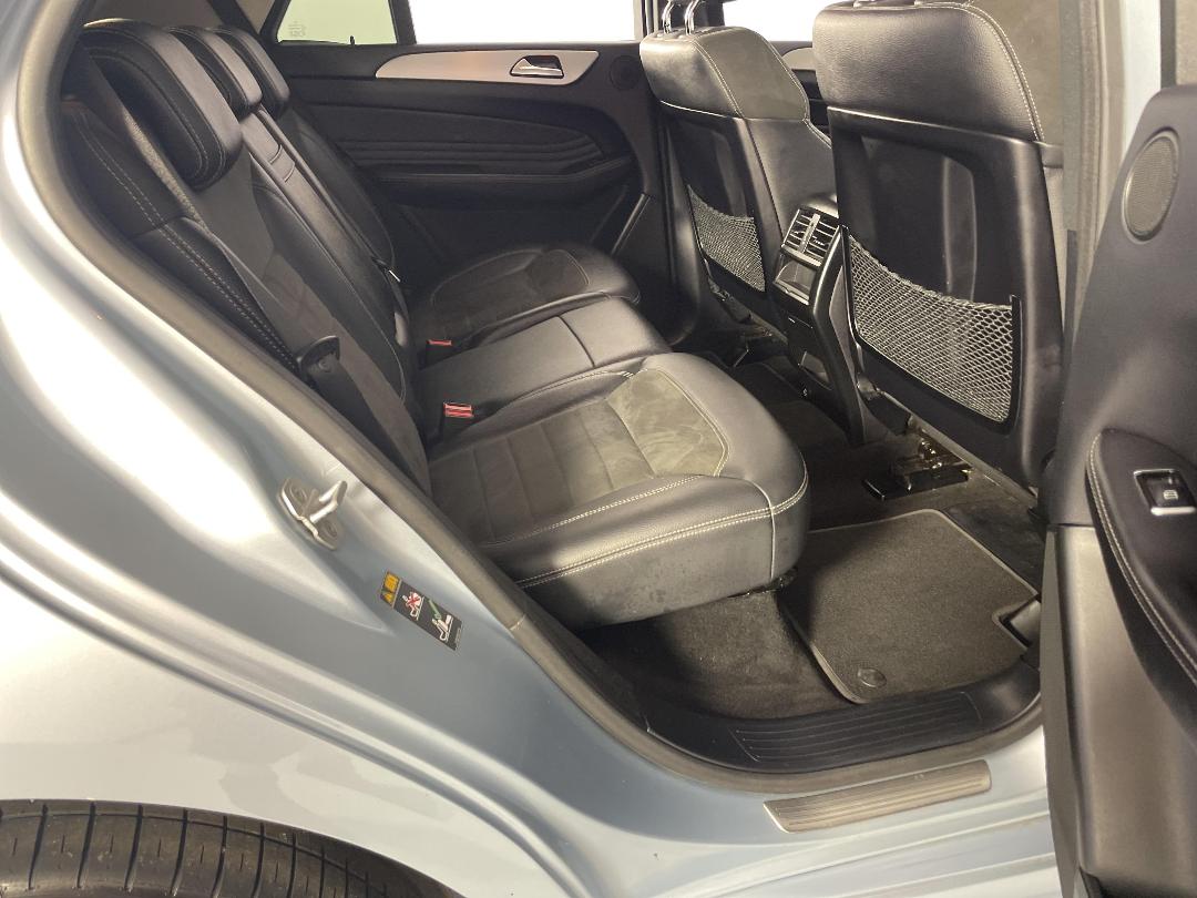 Photo '20' of Mercedes-Benz Ml350