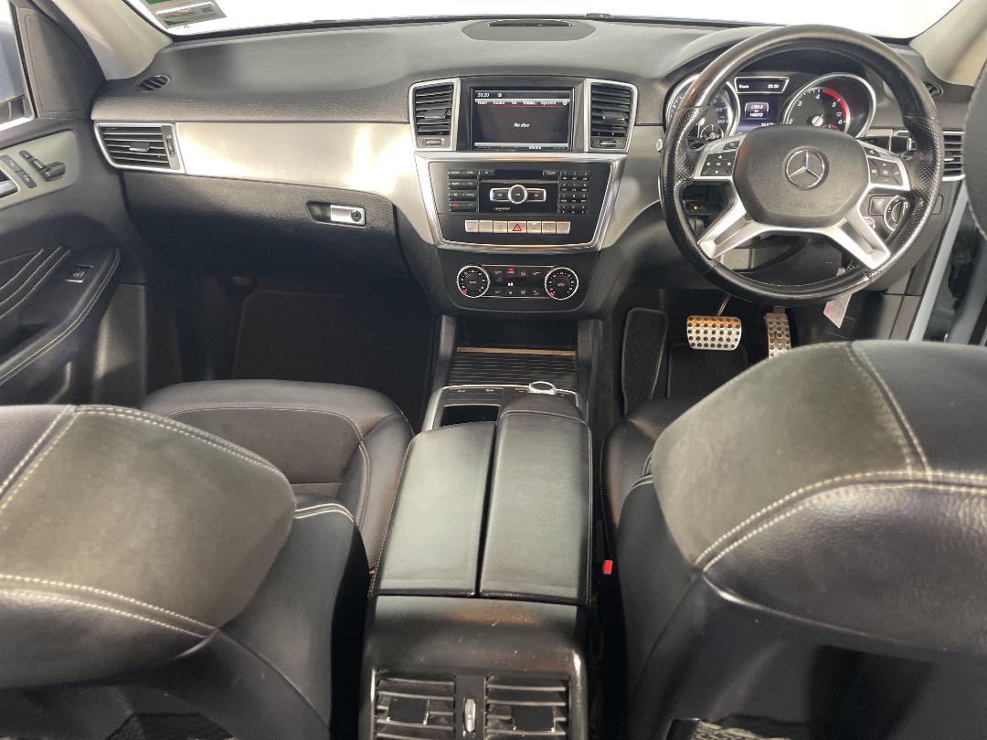 Photo '17' of Mercedes-Benz Ml350