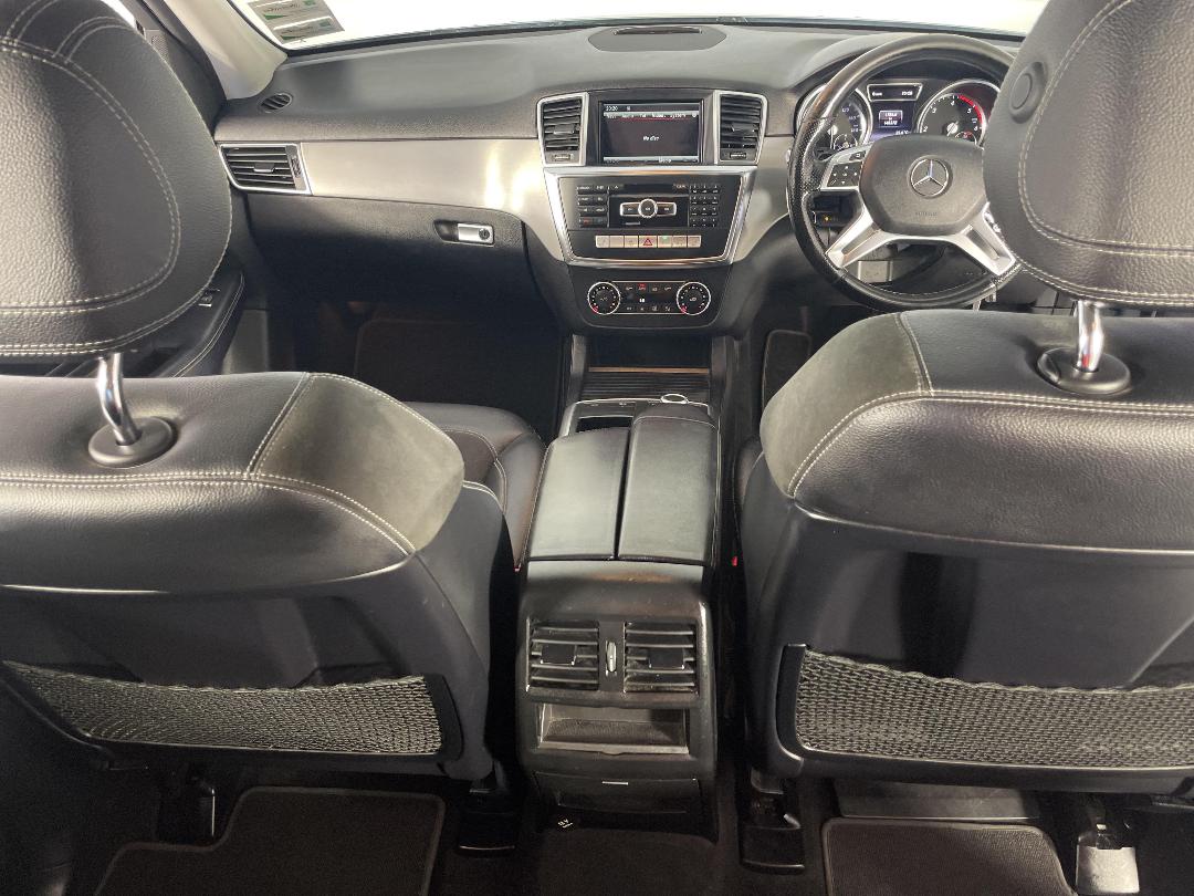 Photo '18' of Mercedes-Benz Ml350