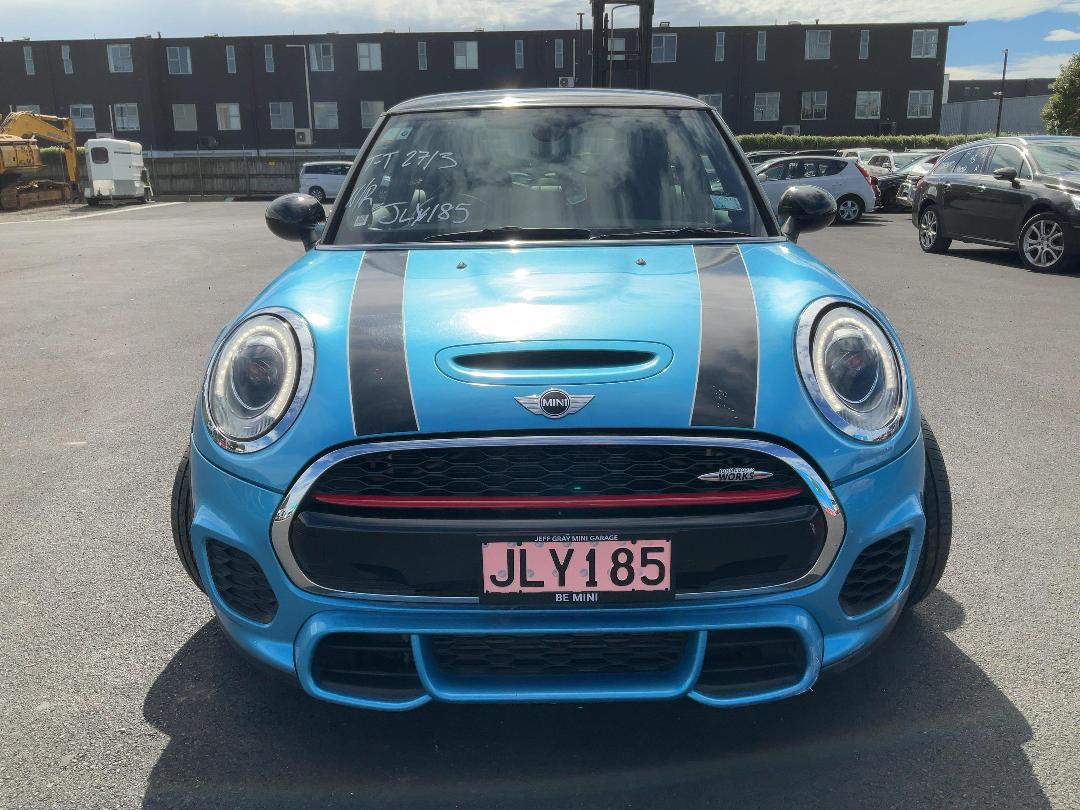 Photo '6' of Mini Hatch JCW