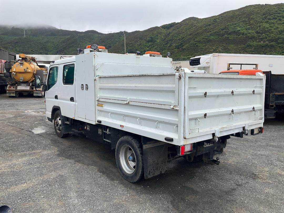 Photo '9' of Mitsubishi Canter FEW75E2 EURO 5 - 816 Double Cab - Tipper