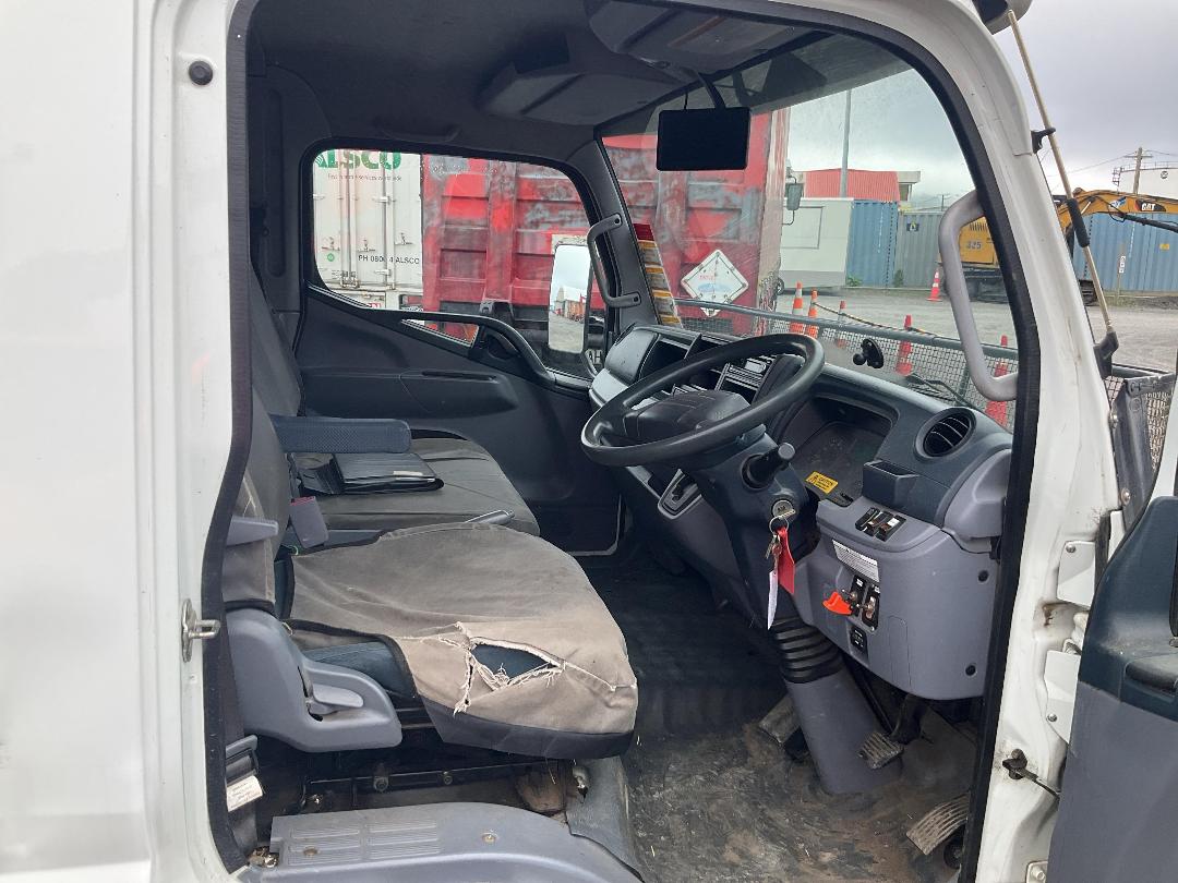 Photo '20' of Mitsubishi Canter FEW75E2 EURO 5 - 816 Double Cab - Tipper