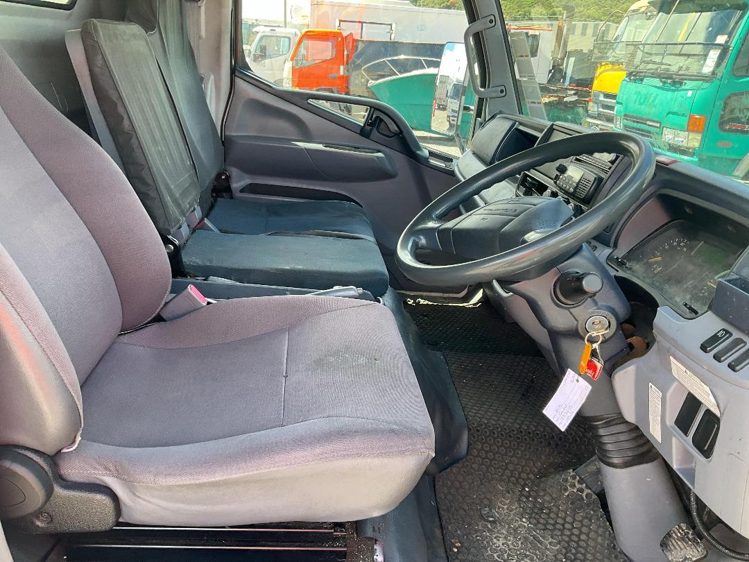 Photo '14' of Mitsubishi Canter HEV60E2 Box Body Photo '14' of Mitsubishi Canter HEV60E2 Box Body