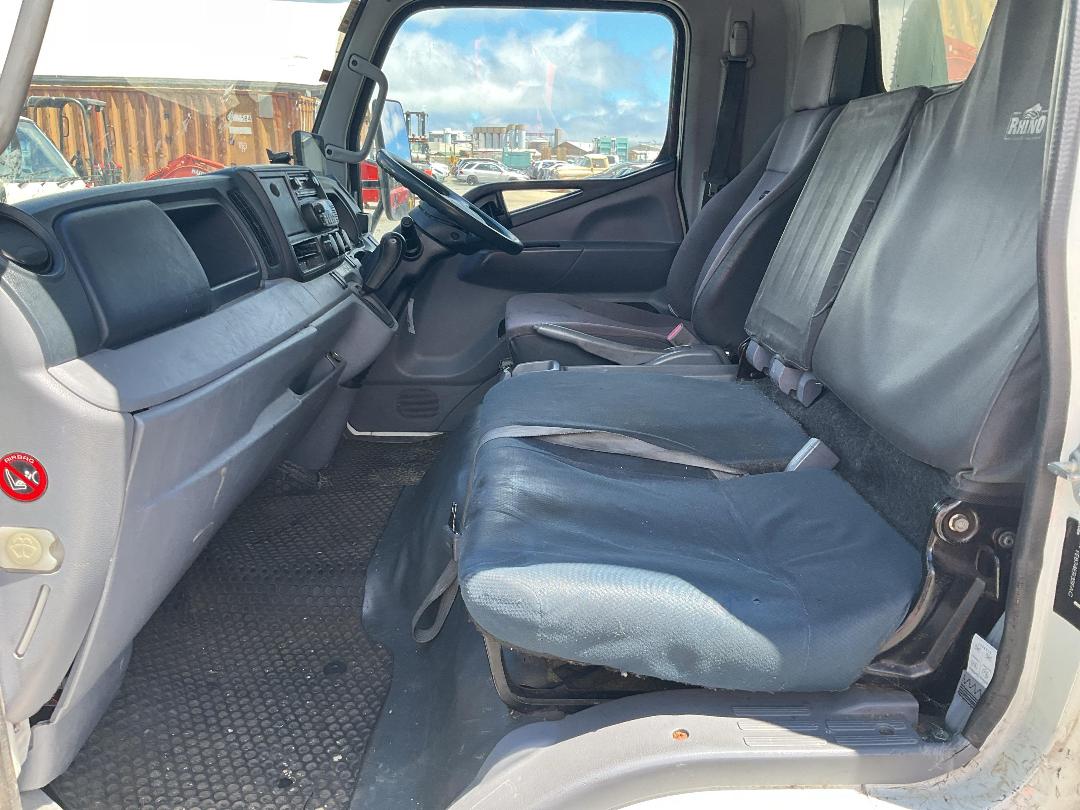 Photo '16' of Mitsubishi Canter HEV60E2 Box Body Photo '16' of Mitsubishi Canter HEV60E2 Box Body