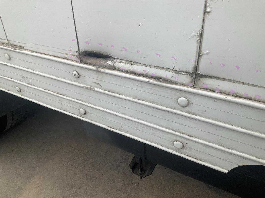 Photo '27' of Mitsubishi Canter HEV60E2 Box Body Photo '27' of Mitsubishi Canter HEV60E2 Box Body