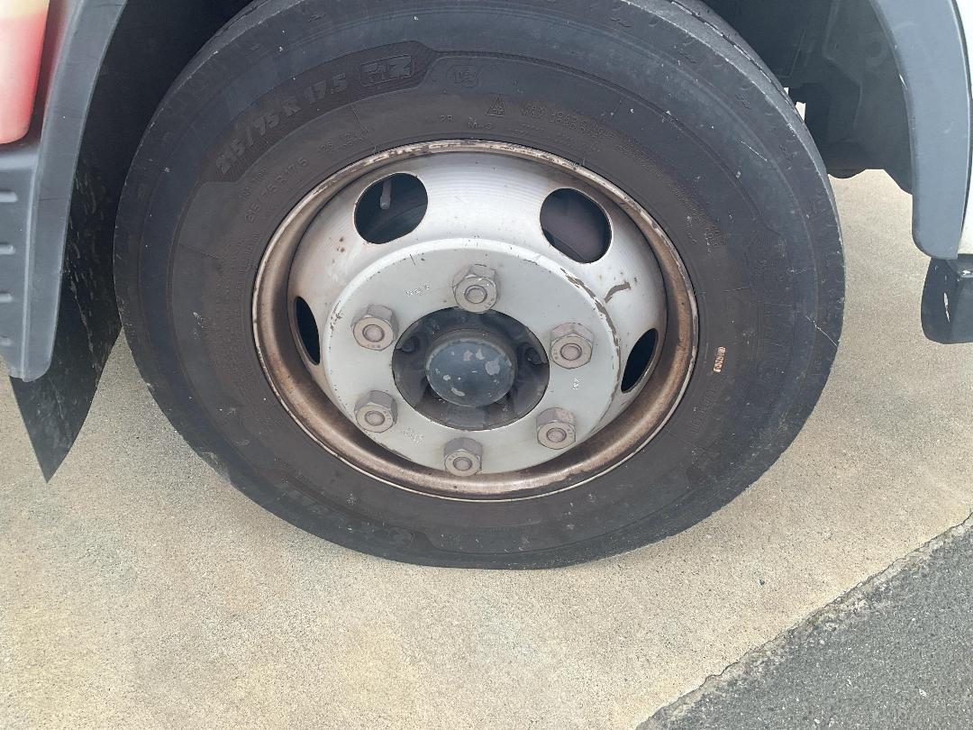 Photo '35' of Mitsubishi Canter HEV60E2 Box Body Photo '35' of Mitsubishi Canter HEV60E2 Box Body