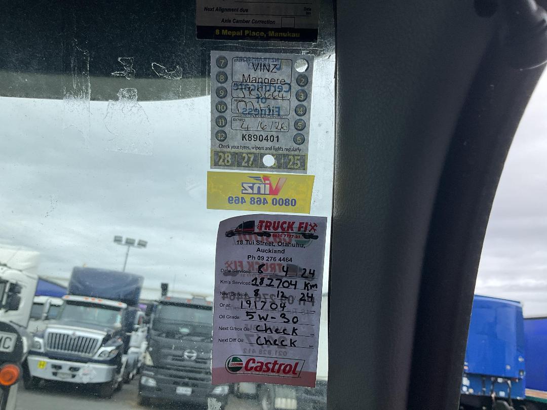 Photo '35' of Mitsubishi Fuso Canter HEV75G2 EURO5 HYBRID Curtainsider