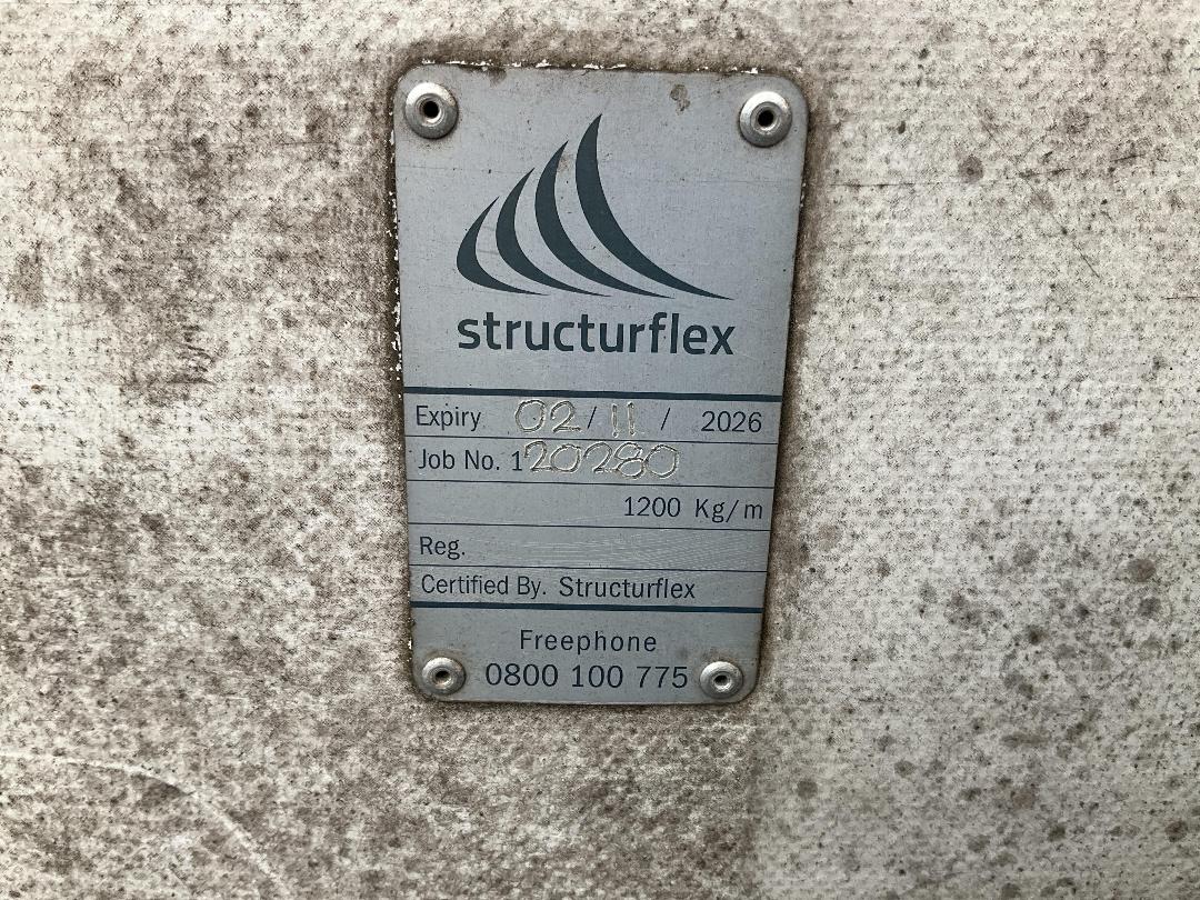 Photo '37' of Mitsubishi Fuso Canter HEV75G2 EURO5 HYBRID Curtainsider