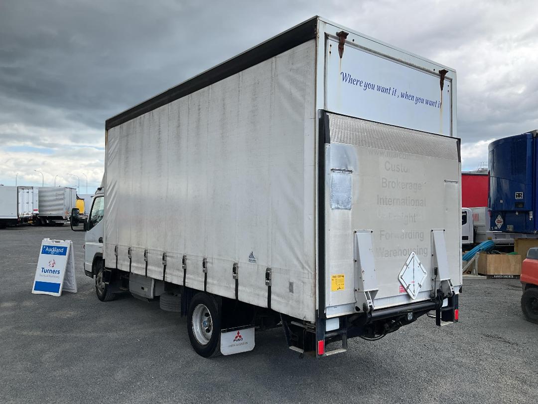 Photo '6' of Mitsubishi Fuso Canter HEV75G2 EURO5 HYBRID Curtainsider