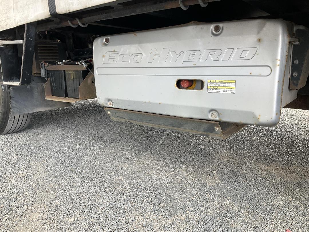 Photo '29' of Mitsubishi Fuso Canter HEV75G2 EURO5 HYBRID Curtainsider