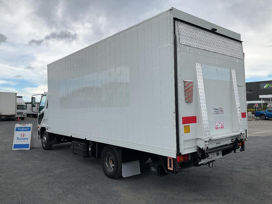 Photo '6' of Mitsubishi Fuso Fighter FK250K1D Box Body Photo '6' of Mitsubishi Fuso Fighter FK250K1D Box Body