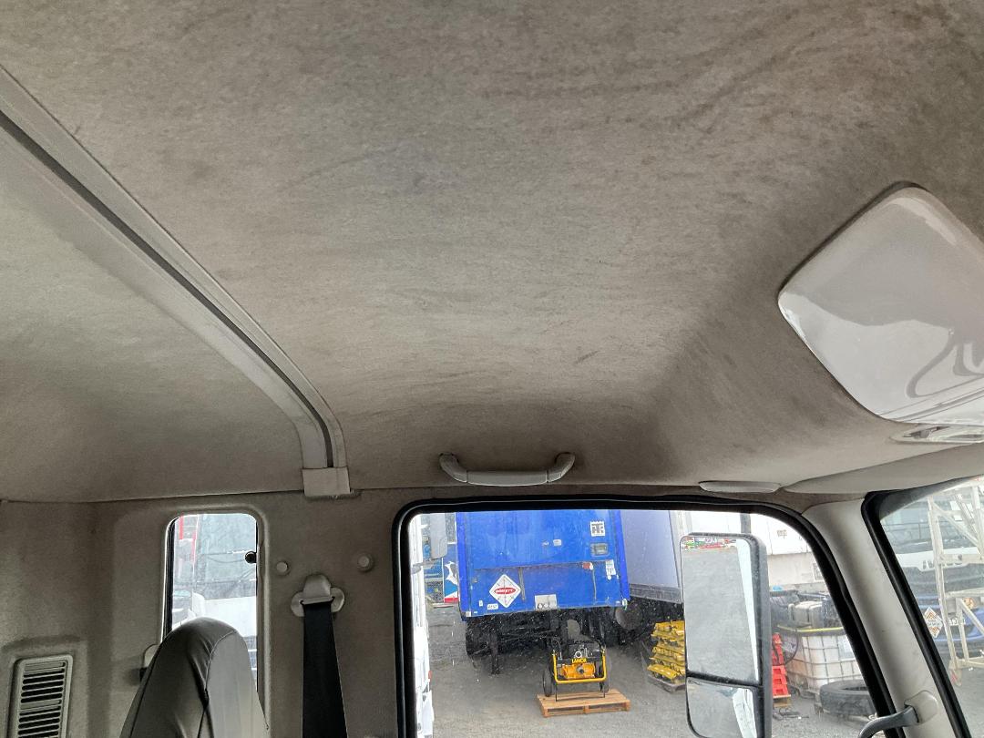 Photo '20' of Mitsubishi Fuso Fighter FK250K1D Box Body Photo '20' of Mitsubishi Fuso Fighter FK250K1D Box Body