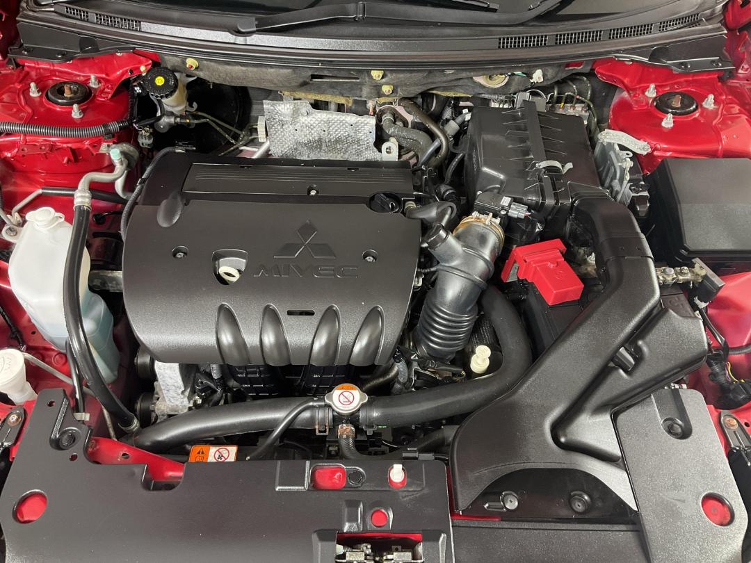 Photo '13' of Mitsubishi Lancer