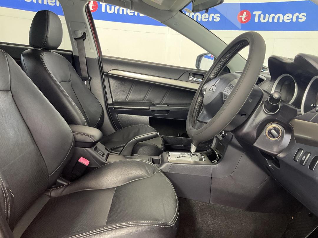 Photo '16' of Mitsubishi Lancer