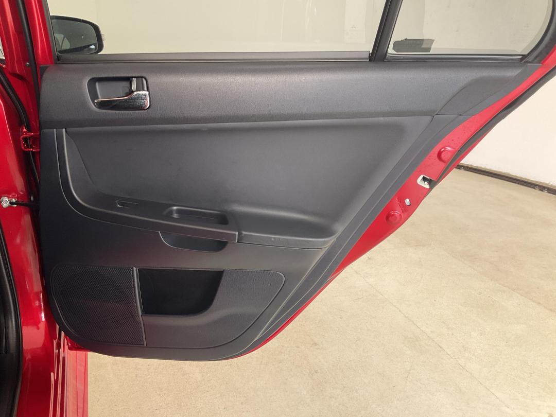 Photo '19' of Mitsubishi Lancer